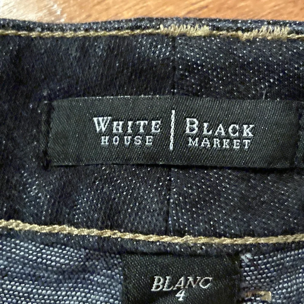 WHBM Blanc Black Crop Leg Jean - Picture 7 of 12